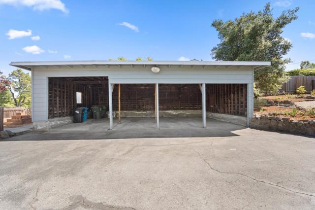 206 Frances Lane, Redwood City CA: https://media.crmls.org/mediaz/ce0181aa-bb70-4020-8f41-439ea2ed21d7.jpg