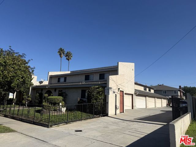 14730 S Normandie Avenue, Gardena CA: https://media.crmls.org/mediaz/ce022eaa-5961-47c6-817c-90a3ed42b3f4.jpg