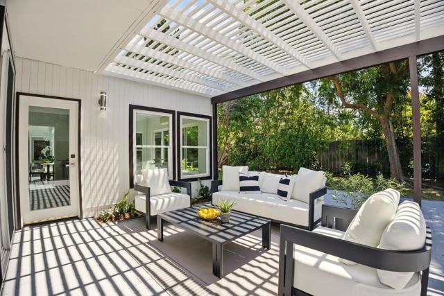747 De Soto Drive, Palo Alto CA: https://media.crmls.org/mediaz/ce029561-ae4d-413e-96bd-cc0e23a508b8.jpg