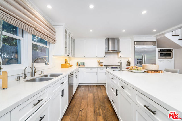 1514 Willow Drive, Topanga CA: https://media.crmls.org/mediaz/ce0321e1-3d40-4114-a8f4-ae50a5005a00.jpg