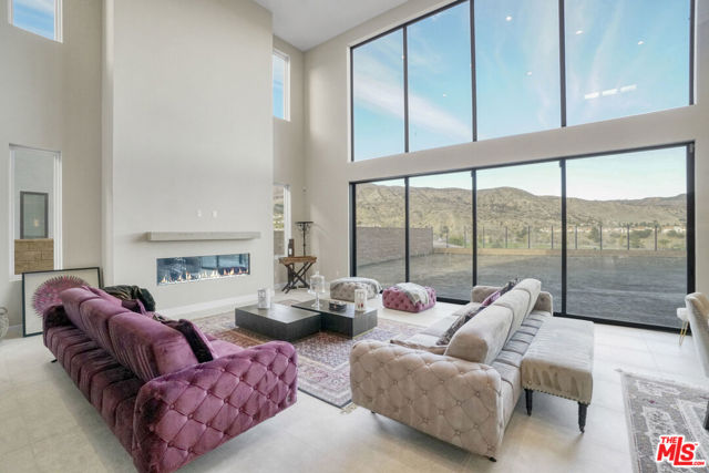 11848 N Hillsborough Lane, Porter Ranch CA: https://media.crmls.org/mediaz/ce032300-9410-4357-8efa-5bbae8a5ddb6.jpg