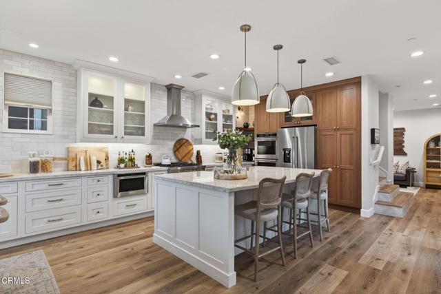 Detail Gallery Image 4 of 59 For 4045 Harbour Island Ln, Oxnard,  CA 93035 - 5 Beds | 3 Baths