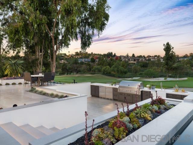 Image 3 of 13 For 5986 Greensview Ct