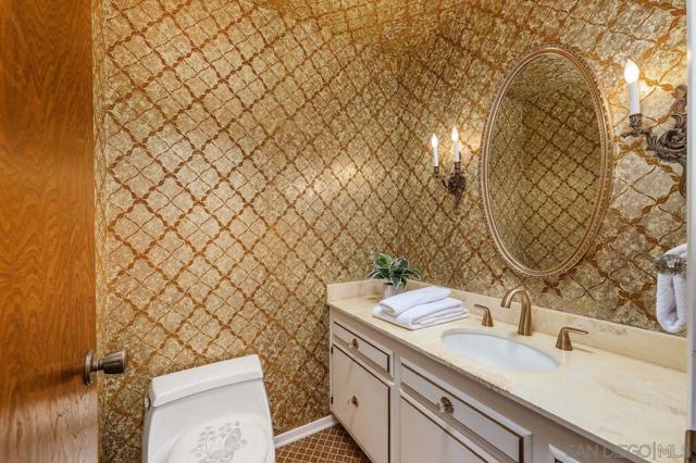 5504 Rutgers Road, La Jolla CA: https://media.crmls.org/mediaz/ce043684-30be-4543-a822-c18f798260cd.jpg