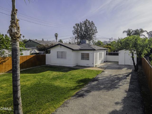 Detail Gallery Image 6 of 19 For 2213 Gage, Bakersfield,  CA 93305 - 2 Beds | 1 Baths