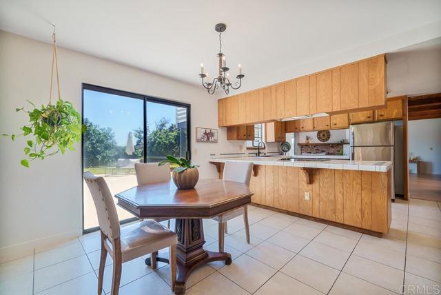 1139 Big Oak Ranch Rd., Fallbrook CA: https://media.crmls.org/mediaz/ce05059a-a27a-44f6-8ee2-59cbf79f74eb.jpg