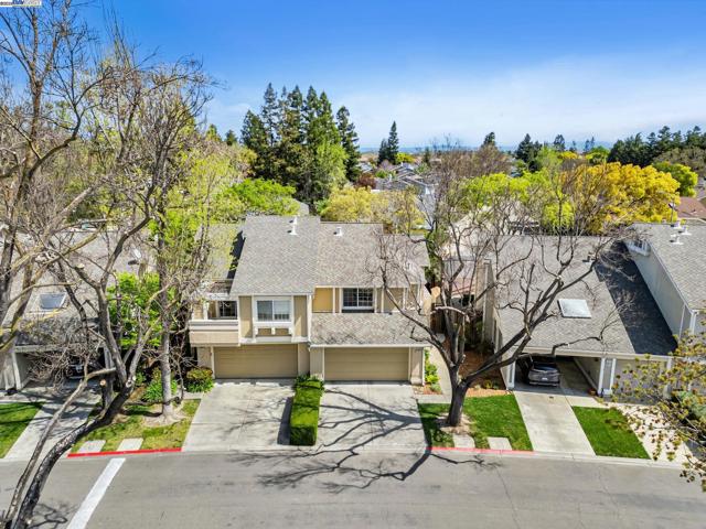 1549 Trimingham Drive, Pleasanton CA: https://media.crmls.org/mediaz/ce058651-8e0d-4e28-aad4-c1811945187d.jpg