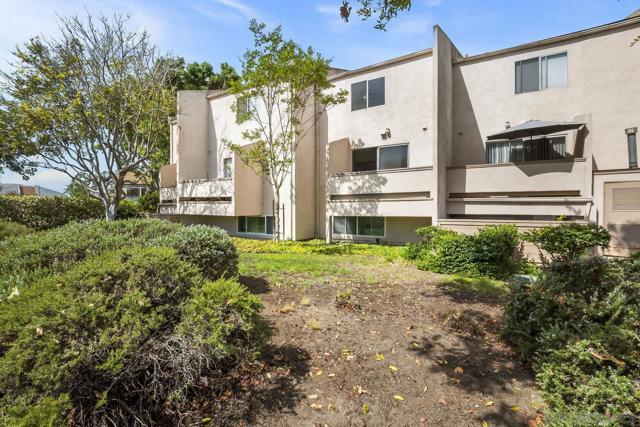 3262 Ashford St, San Diego CA: https://media.crmls.org/mediaz/ce06340f-41bb-4097-93b8-82082d2473e5.jpg