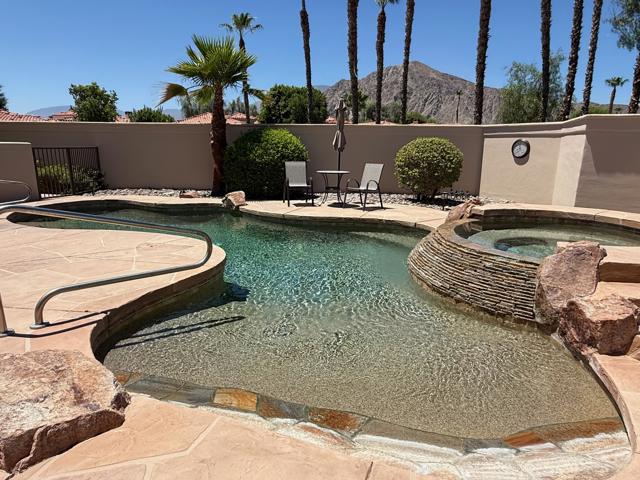 79765 Tangelo, La Quinta CA: https://media.crmls.org/mediaz/ce06b74e-e838-4cde-a641-046f35f61f81.jpg