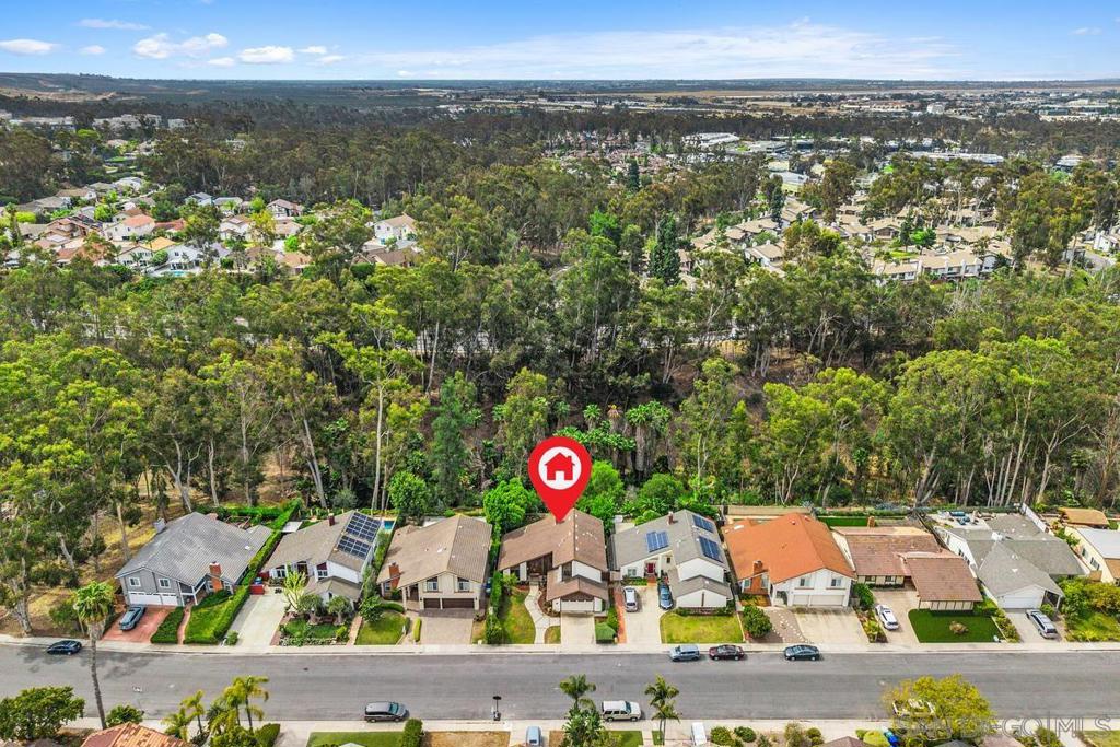 10575 Canyon Lake Dr - photo 4