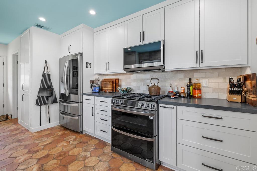 1718 Law Street - photo 4