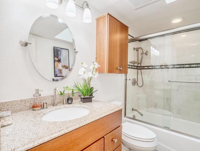 1725 Silver Glen Court, San Jose CA: https://media.crmls.org/mediaz/ce0794f1-7fdf-4d45-b046-b3686fdf452d.jpg