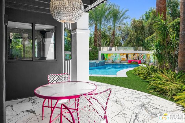 153 W El Camino Way, Palm Springs, CA 92264