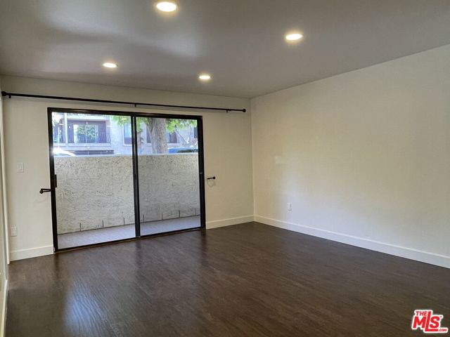 323 North Jackson Street, 120 photo 13