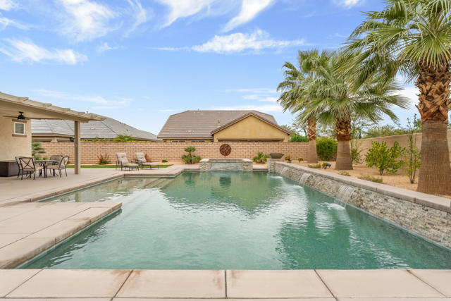 Image 32 of 48 For 42897 Cusino Court