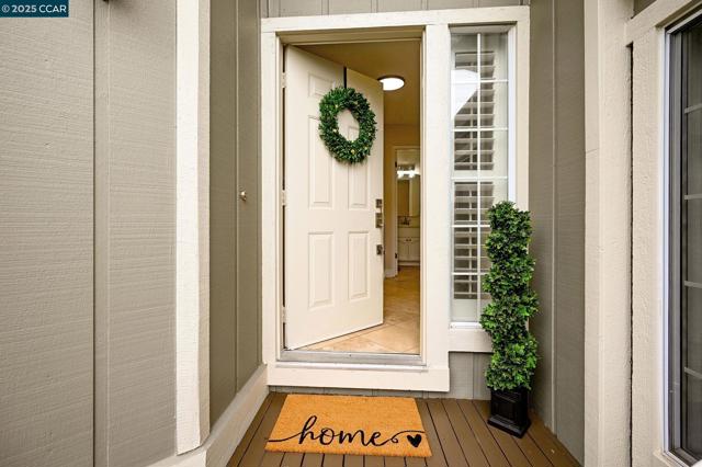 316 Mercury Way, Pleasant Hill CA: https://media.crmls.org/mediaz/ce0bd130-84eb-4cda-9148-1b412179a2ee.jpg