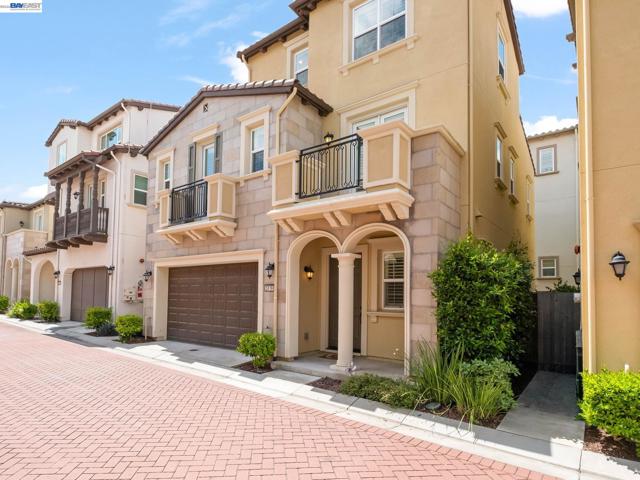 5119 Rowan Drive, San Ramon CA: https://media.crmls.org/mediaz/ce0bdddb-dab4-43d5-acde-06f42305b150.jpg