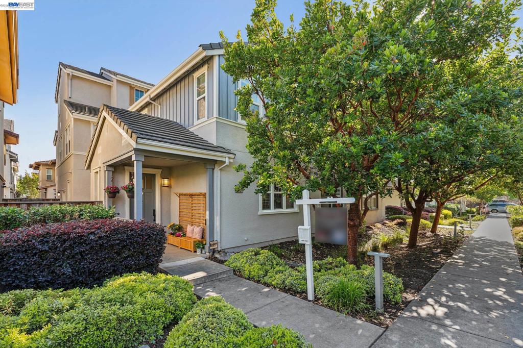 415 Dewitt Ln