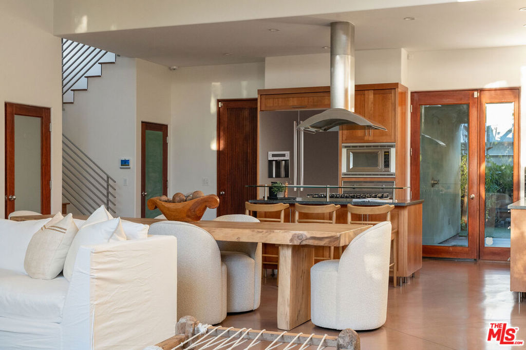 MLS #25589709 image #20