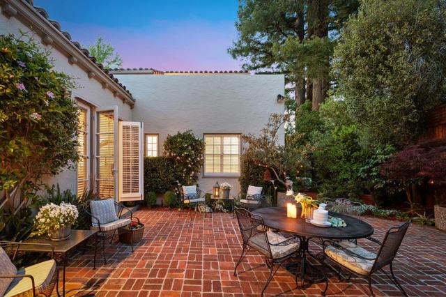 706 Edgewood Road, San Mateo CA: https://media.crmls.org/mediaz/ce0cfeff-ab88-44ba-b4ee-9efde9636e91.jpg
