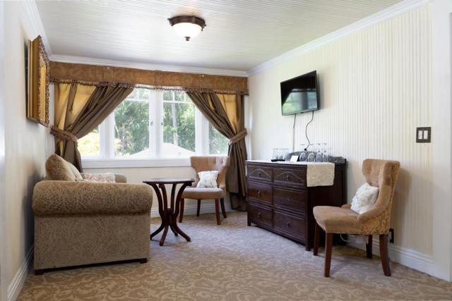 620 El Salto Drive, Capitola CA: https://media.crmls.org/mediaz/ce0e26e0-9963-4cc9-bdf8-6a54b69cc282.jpg