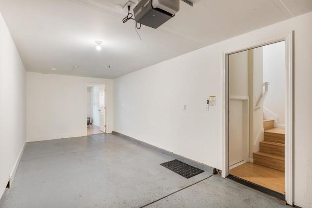 121 Pacchetti Way, Mountain View CA: https://media.crmls.org/mediaz/ce0ef1e7-1f8f-4580-a365-6b4368a53eda.jpg