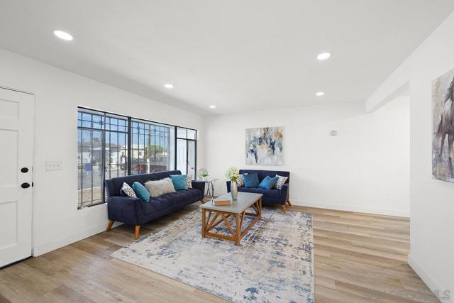 745 West St, San Diego CA: https://media.crmls.org/mediaz/ce0f181f-7a9f-412b-9bea-3165c89db97b.jpg