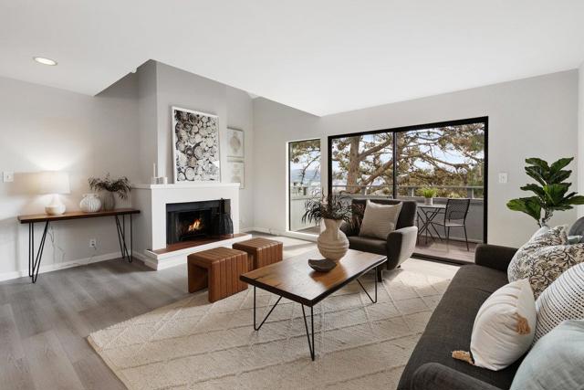 360 Innisfree Drive, Daly City CA: https://media.crmls.org/mediaz/ce0f34e7-96e1-41c2-af03-6c189d0a2041.jpg
