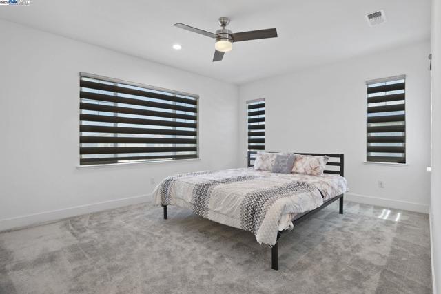 1205 S Ross Ct, Mountain House CA: https://media.crmls.org/mediaz/ce0f9735-f947-426c-a431-5362a569d80d.jpg