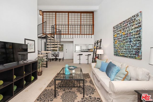 1440 Veteran Avenue, Los Angeles CA: https://media.crmls.org/mediaz/ce0fcd4a-cd36-4299-9f27-40cc954ed778.jpg