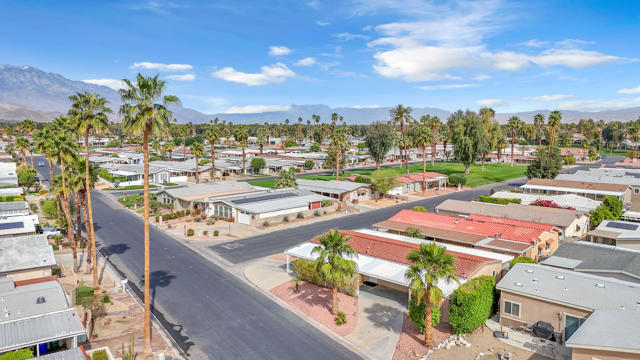 Image 53 of 58 For 74592 Nevada Circle