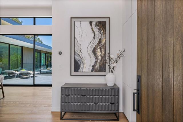 25251 La Rena Lane, Los Altos Hills CA: https://media.crmls.org/mediaz/ce118d43-504b-4273-bf3f-a9a3b1ede16b.jpg