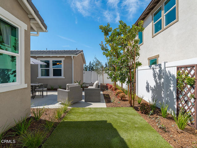 Detail Gallery Image 5 of 23 For 204 Citron Ave, Piru,  CA 93040 - 3 Beds | 3 Baths