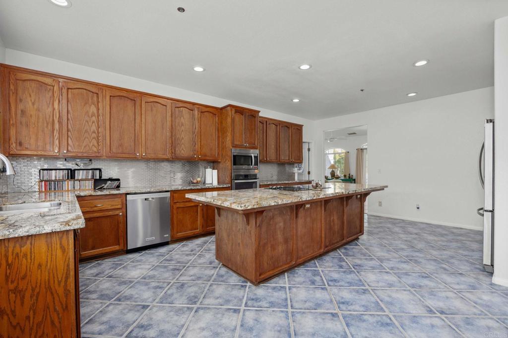 7635 Little Creek Road - photo 10