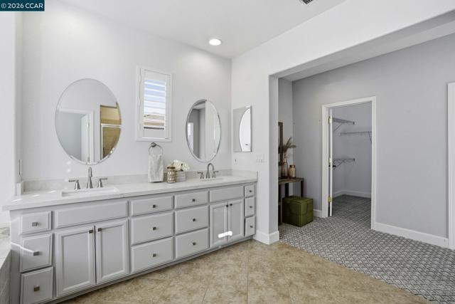 Image 25 of 43 For 5244 Montecito Dr