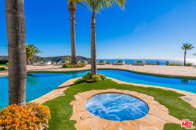 10502 Yellow Hill Road, Malibu CA: https://media.crmls.org/mediaz/ce1343b7-f024-4dd1-a892-eb4002e3678b.jpg
