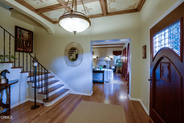 584 Rosemont Avenue, Pasadena CA: https://media.crmls.org/mediaz/ce1387db-631f-48a6-805c-a8fb105927a5.jpg