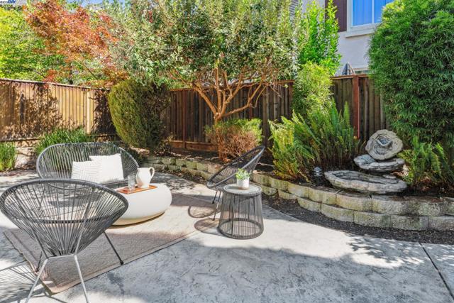 5929 Linwood Cmn, Livermore CA: https://media.crmls.org/mediaz/ce13ce5d-51bb-4156-8422-84704743b48b.jpg