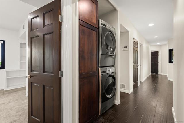 5602 Ladybird Lane, La Jolla CA: https://media.crmls.org/mediaz/ce13cfca-623e-4382-9573-5fdb0064bbcb.jpg