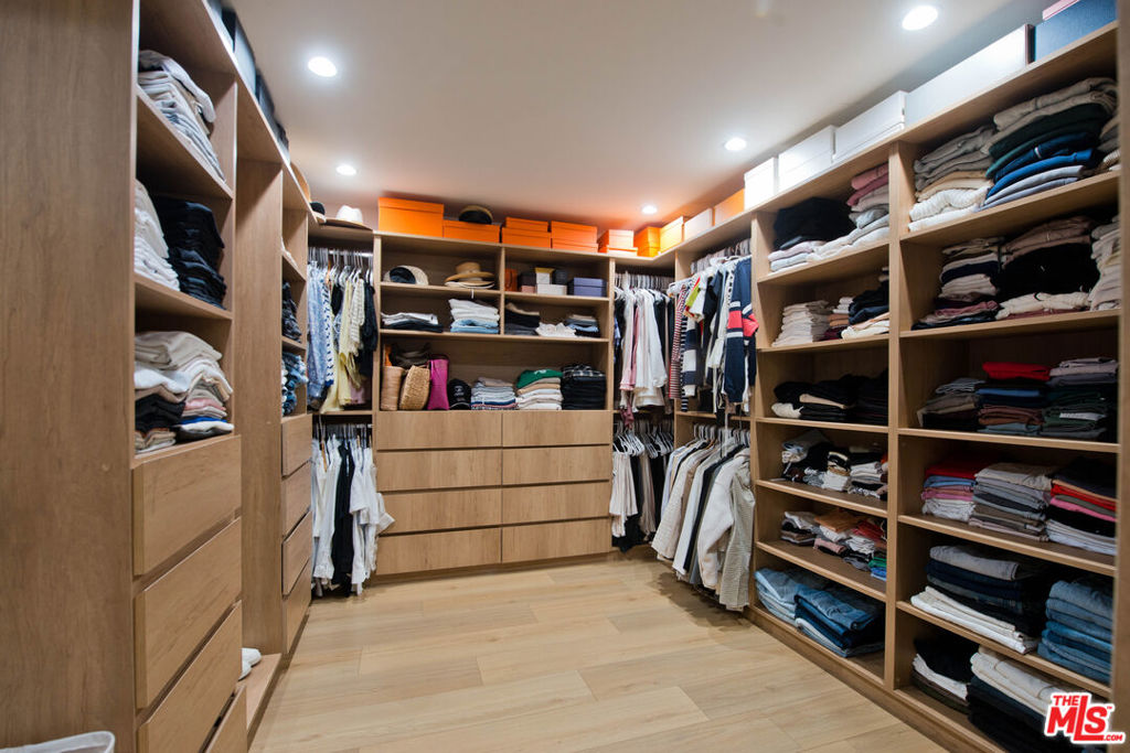 MLS #26874355 image #30