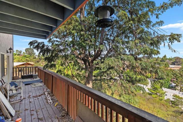 5228 Augustana Pl, San Diego CA: https://media.crmls.org/mediaz/ce14890b-bba7-40a9-9bdb-40fbc54301b0.jpg