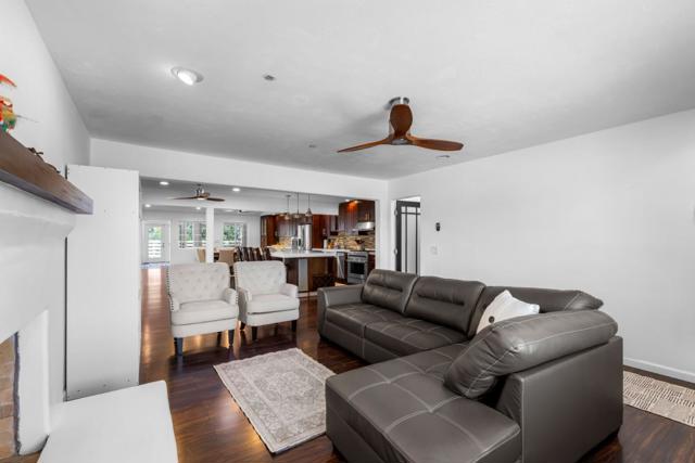 1575 Military Avenue, Seaside CA: https://media.crmls.org/mediaz/ce14d41d-d105-4457-af2c-63af4bab3a83.jpg