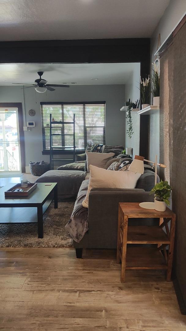713 7th Street, Hollister CA: https://media.crmls.org/mediaz/ce14f05b-cd43-4e14-8b5b-97e4a5f51caf.jpg