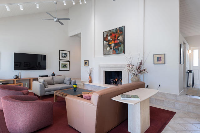 34955 Mission Hills Drive, Rancho Mirage CA: https://media.crmls.org/mediaz/ce151b74-ce88-4776-bade-b24213afd57a.jpg