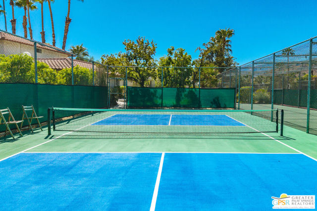 337 W Mariscal Road, Palm Springs, CA 92262