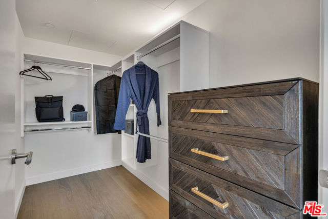2801 Sunset Place, Los Angeles CA: https://media.crmls.org/mediaz/ce17076c-a3a1-4333-8b5e-3fb3650b89fd.jpg