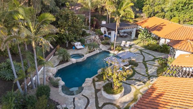 5354 El Camino Del Norte, Rancho Santa Fe CA: https://media.crmls.org/mediaz/ce172942-8a25-40ee-9461-67f405dd8162.jpg
