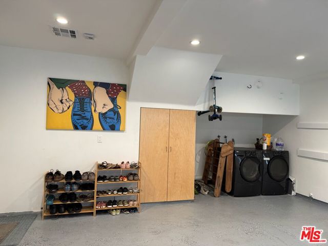 31007 Minute Man Way, Westlake Village CA: https://media.crmls.org/mediaz/ce17e9ef-d523-4487-ae13-6052a7985ee1.jpg