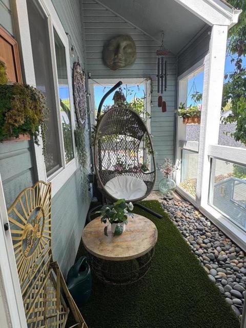 767 Portwalk Place,  CA: https://media.crmls.org/mediaz/ce195387-cb64-4aa7-9d14-a78c2a91daef.jpg