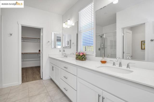 5424 Nimis Way, Antioch CA: https://media.crmls.org/mediaz/ce19d6b7-345c-4850-89a1-ddcb1f37ce60.jpg